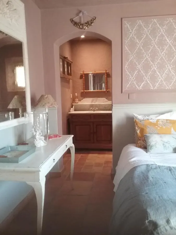 Bed & Breakfast La Treille Chambre D'Hotes Proche Du Circuit Du Castellet France